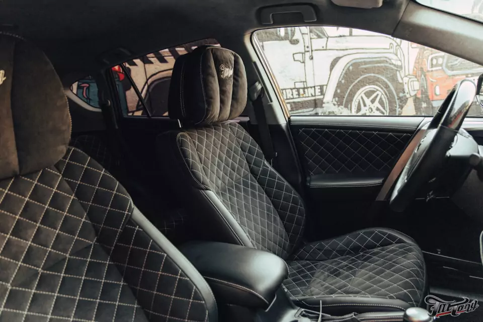 Предпродажная подготовка Toyota RAV4 в отделе детейлинга